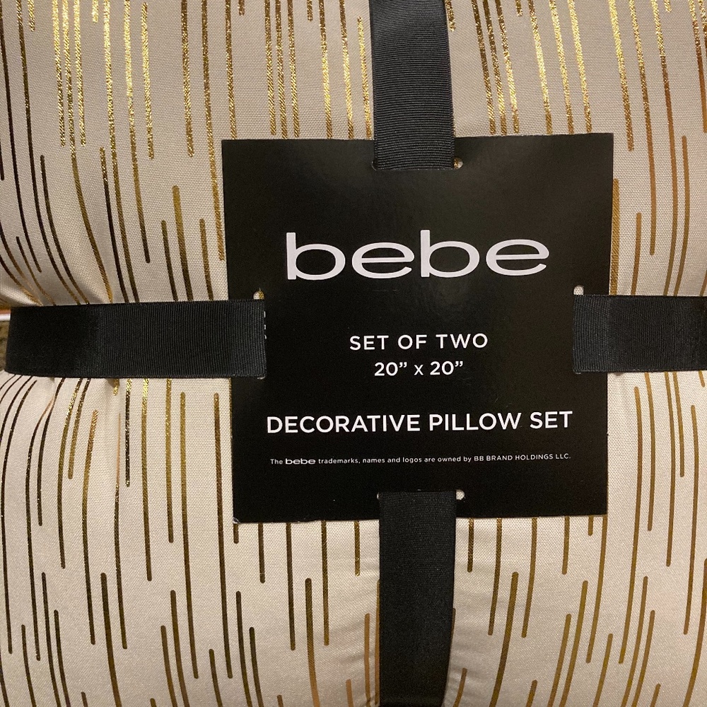 bebe Decorative Pillow Set